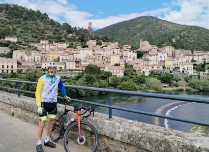 Un de nos cyclistes à Roquebrun 